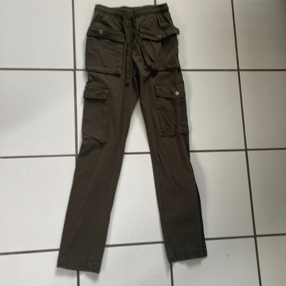 Cargo pants with button legs - Picture 1 of 2